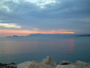 Le site de camping à Villecroze, Var, offrant calme et détente dans un cadre naturel magnifique