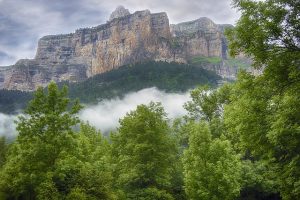 Les locations dans les campings à Auzat, pour un séjour en pleine montagne