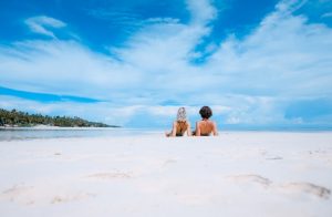 enfants a la plage